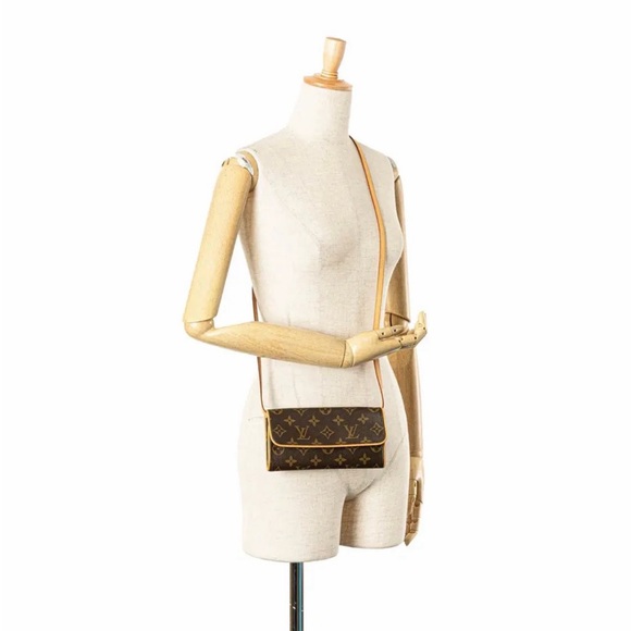 Louis Vuitton Monogram Pochette Twin PM with Removable Strap - Picture 5 of 13